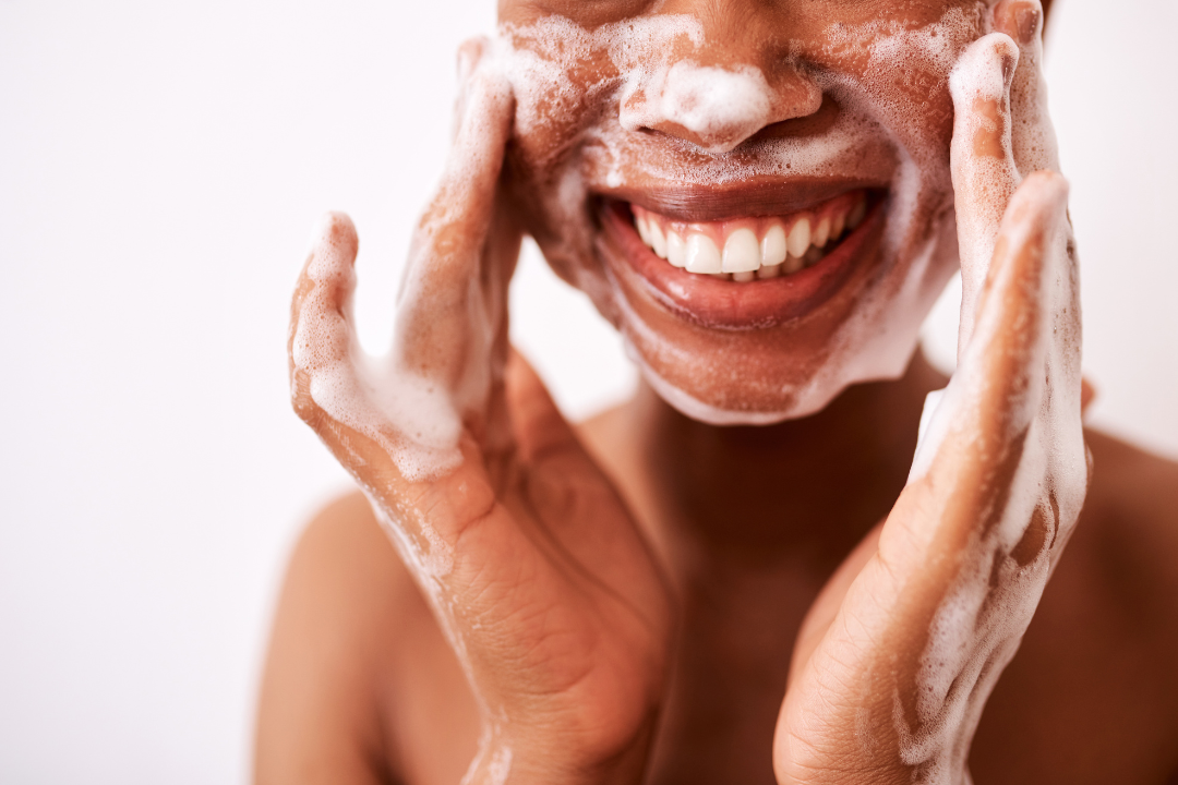 Tomato + Kojic EVENSKN Face Wash